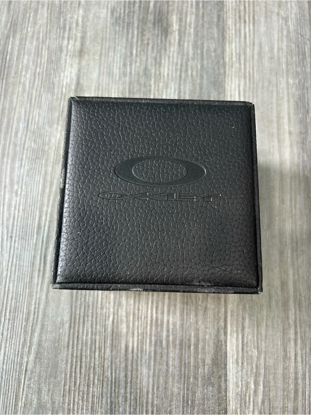 Oakley Judge Swiss Quartz Watch Sculptural Stainless Steel Date Sapphire w Box
